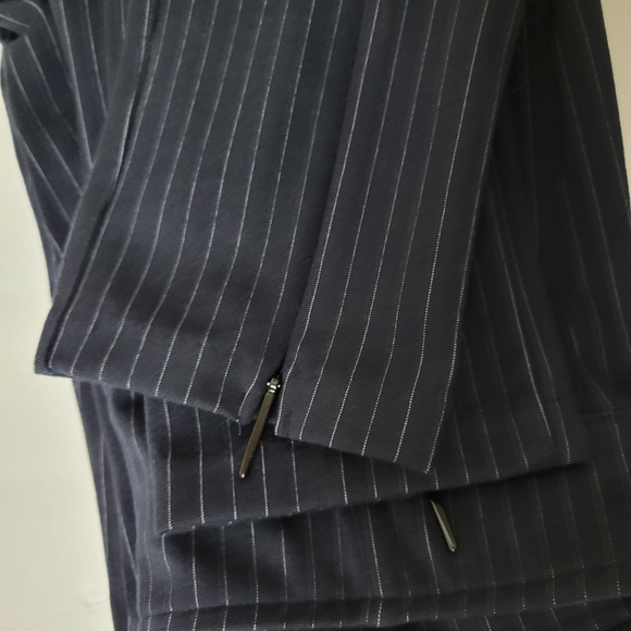 H&M High Waisted Pull-On Zip Ankle Navy White Pin Stripe Skinny Pants Sz 4 - Picture 6 of 8